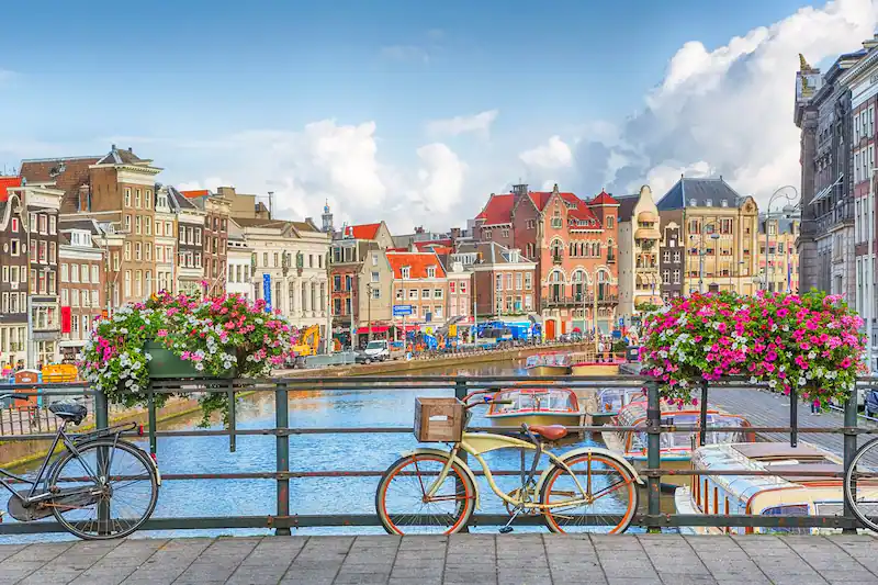 Travel Writer's Guide to Amsterdam
